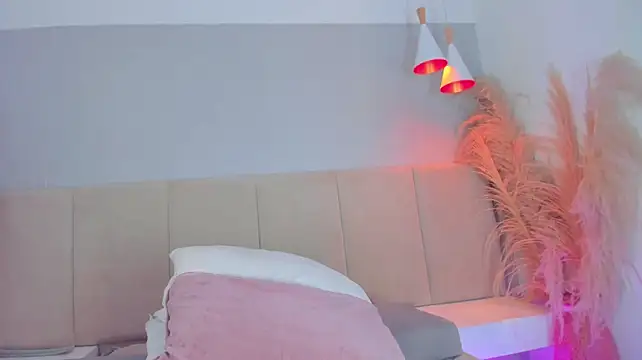 emmiily_z live cam on StripChat