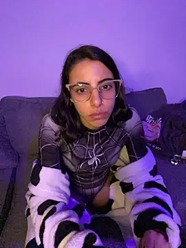 Poison_Ivy_29 live webcam