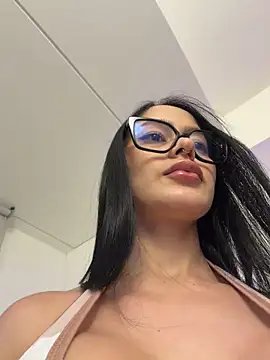 iam_ruby (F young) - RUBY DRIVE ME CRAZY❤️
