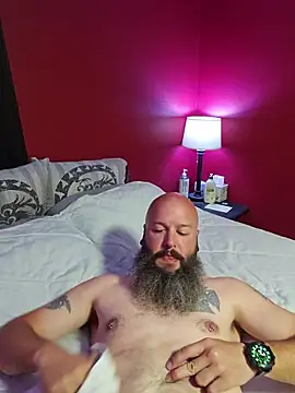 Girthy-Man-Hammer live sex cam