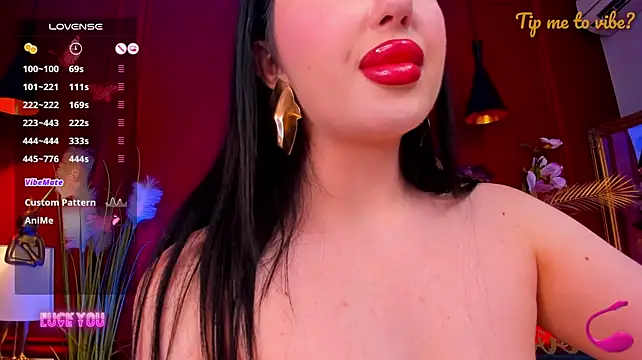 Mayzzie live cam on StripChat