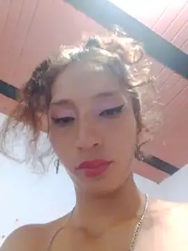amelie_sex live cam on StripChat