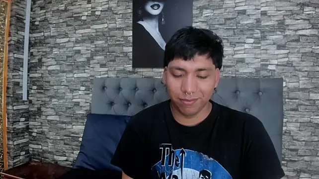 jhoan_evanss live cam on StripChat