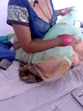 Komal_Bhabhi4u live webcam