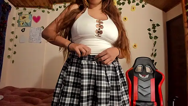 Hanna_Tm live cam on StripChat