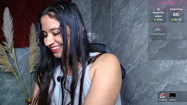thepeach_ live cam on StripChat