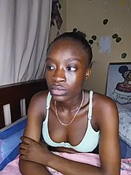 Nadama live cam on StripChat