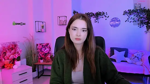 liana_kisses