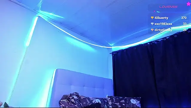 Ethan_Boyy live cam on StripChat