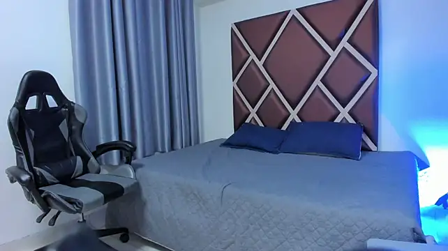 BryannSpencerr live cam on StripChat