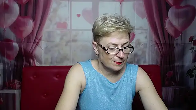 EmiliaGree live cam on StripChat