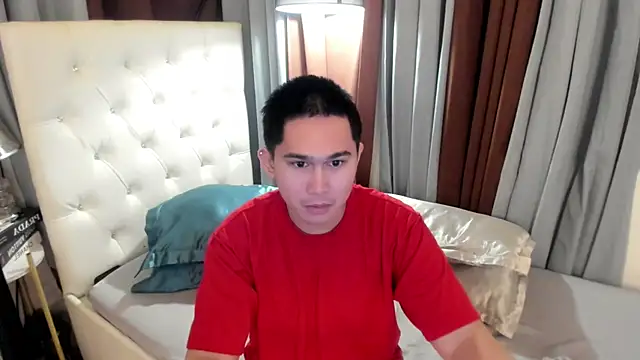 davincihugecock live cam on StripChat