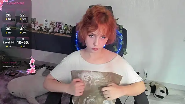 Inferno_kitten live cam on StripChat