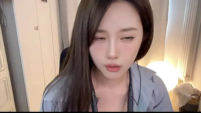 yiyi5588 webcam