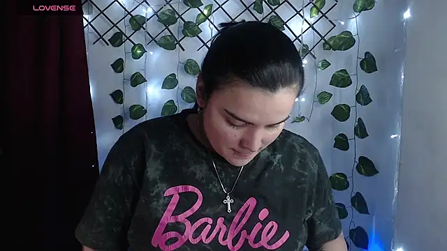 Nika_1_ live cam on StripChat