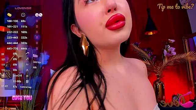 Mayzzie live cam on StripChat