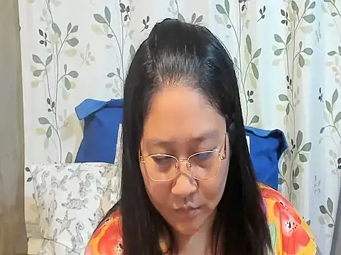 CHUBBY_ANGEL09 live cam on StripChat