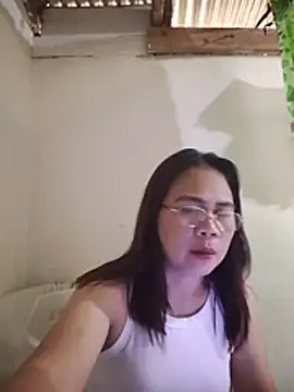 erma_joy live cam on StripChat