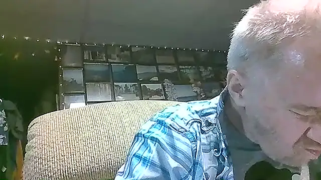 Makowboy live cam on StripChat