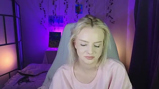 ImBonBon live cam on StripChat