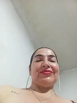 MaryRoze_ live cam on StripChat