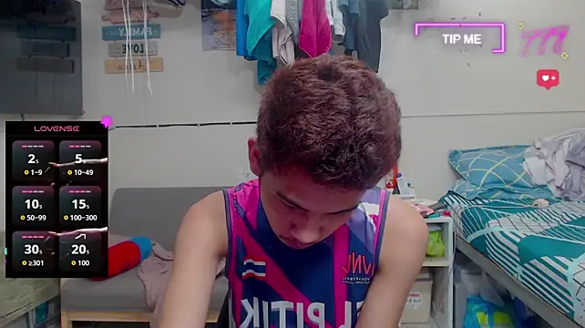 Asian_Ainsley live cam on StripChat