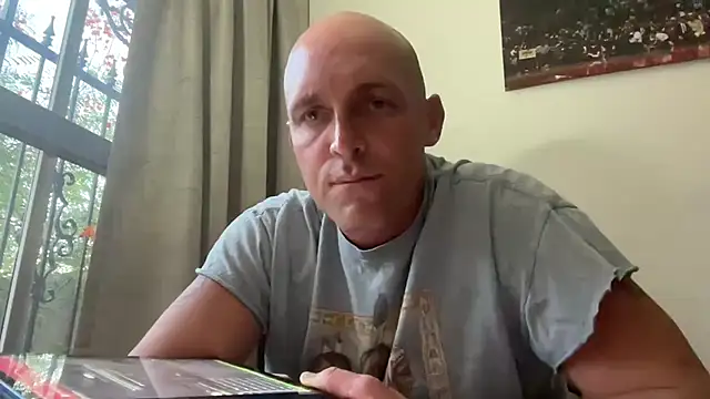 DaSwitch85 live cam on StripChat