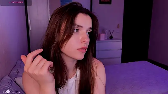 SashaMP4 live cam on StripChat