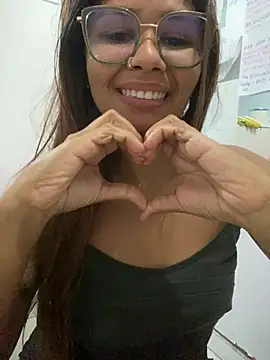 sofyRj live cam on StripChat