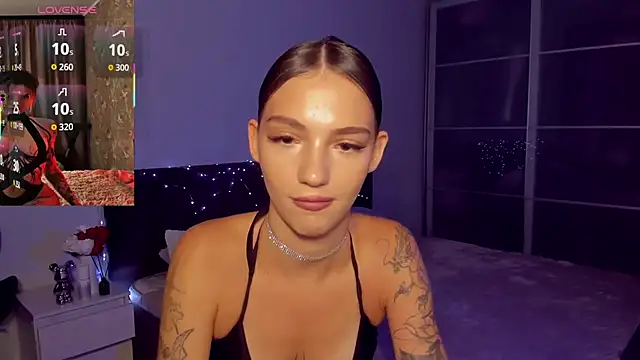 SophieCatty live cam on StripChat