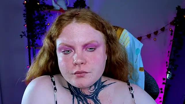 Cassie_xKiss live cam on StripChat