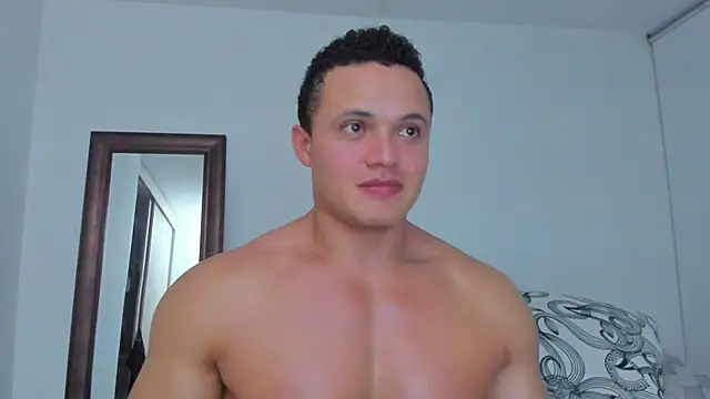 KingLevi01 live cam on StripChat