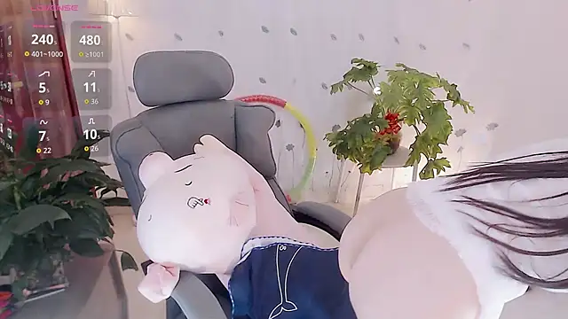 yaoyao-baby520 live cam on StripChat