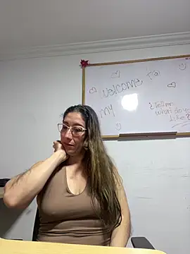 kaylaMinov_