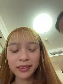 yangyang520-18girl live cam on StripChat