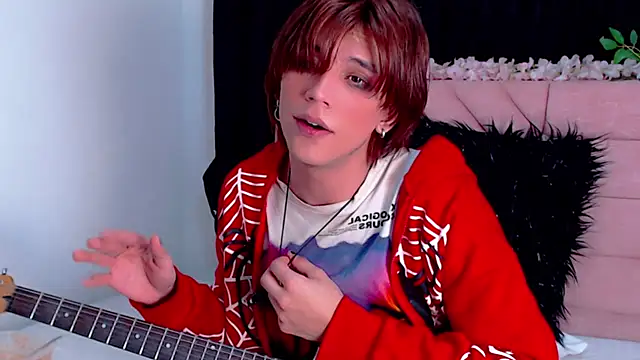 oli_dusk (M twink) - stroking happily my cock x15min