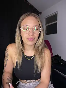 Miss_Diosa live cam on StripChat