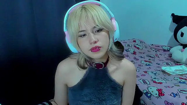 Akane-Mou live cam on StripChat