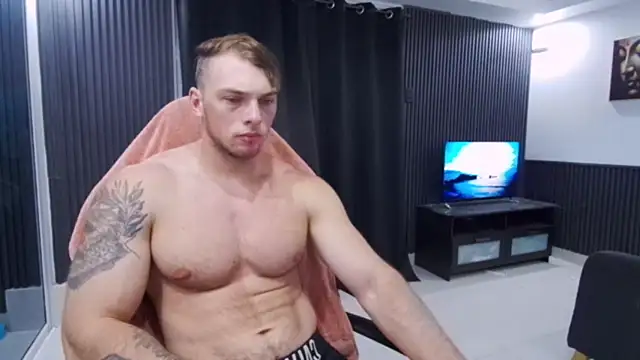 YourHotGreg live cam on StripChat