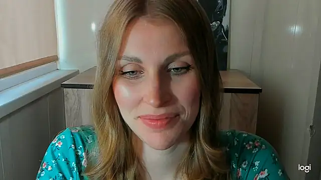 JuliaMuuun live cam on StripChat