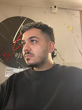 LatinBearX live cam on StripChat