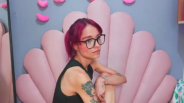 luci_miller webcam