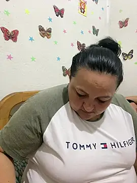 tuputitagorda (G milf) - Me masturbo bien rico hasta correrme