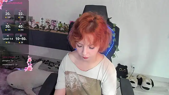 Inferno_kitten live cam on StripChat