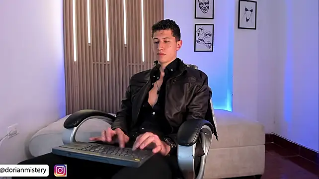 Dorianmistery2322_ live sex cam