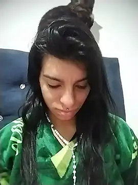 Ariell_Kieran live cam on StripChat