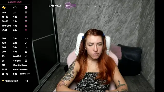 reginasmilee (Ask my age) - NAKED