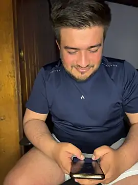 Bastian-bear live cam on StripChat