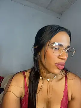FlorSalvaje_ live cam on StripChat