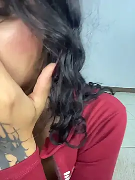 RosseMelody live cam on StripChat